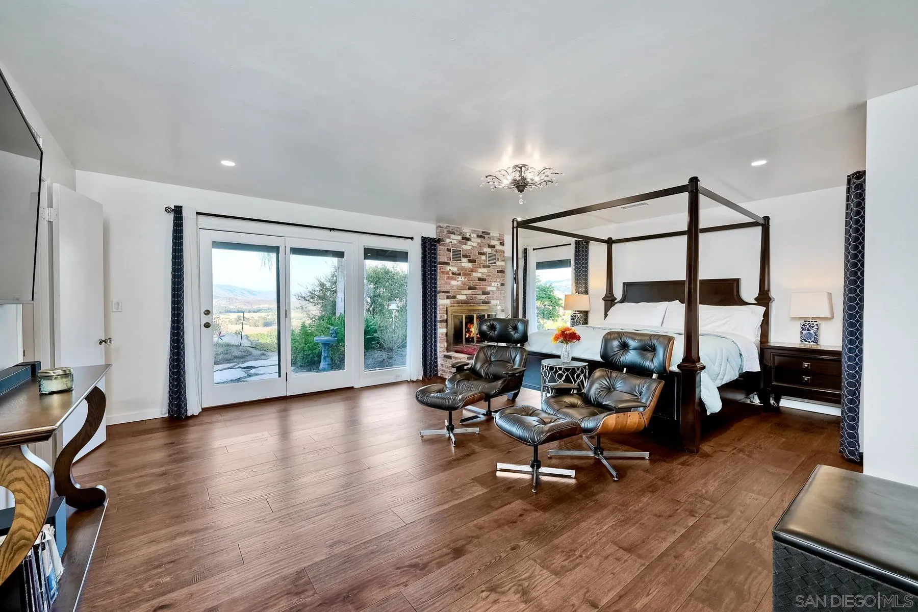 14102 Summit Crest Escondido, CA 92025 - Photo 31 of 52 a living room with furniture and a large window
