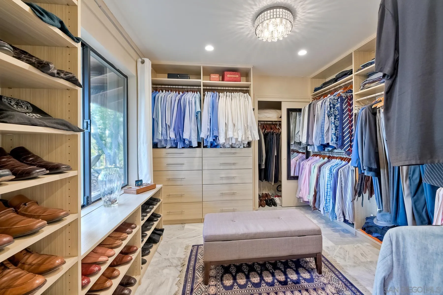 14102 Summit Crest Escondido, CA 92025 - Photo 33 of 52 a walk in closet