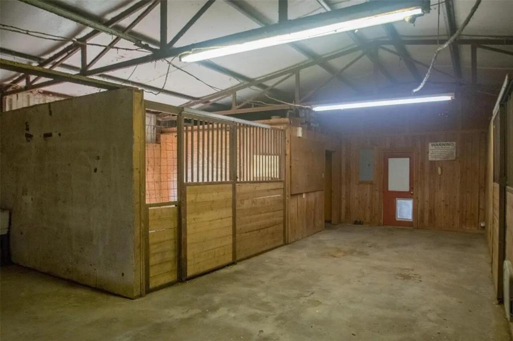 13630 North County Line Road Ponder, TX 76259 - Photo 14 of 20