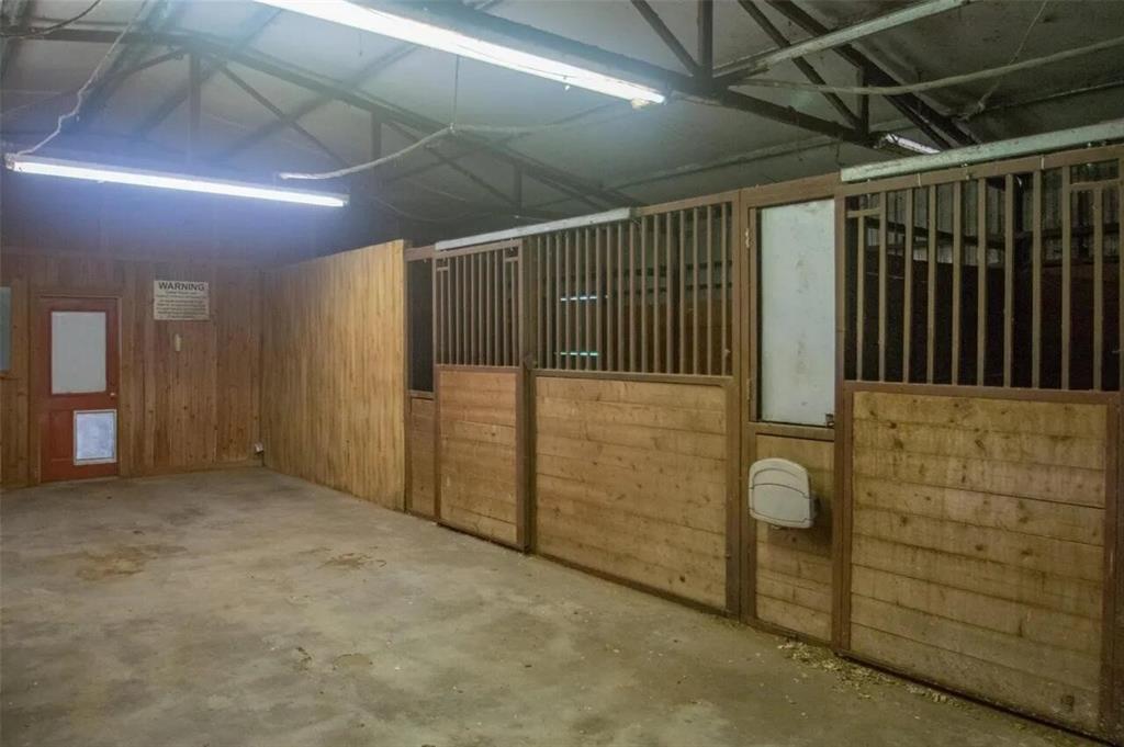 13630 North County Line Road Ponder, TX 76259 - Photo 15 of 20