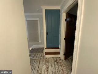 1109 Locust Street Cambridge, MD 21613 - Photo 41 of 55 2nd Floor hallway
