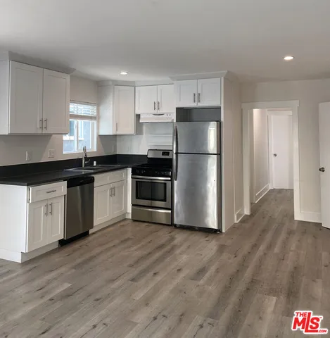 $2,990 | 5528 Franklin Avenue, Los Angeles, CA 90028