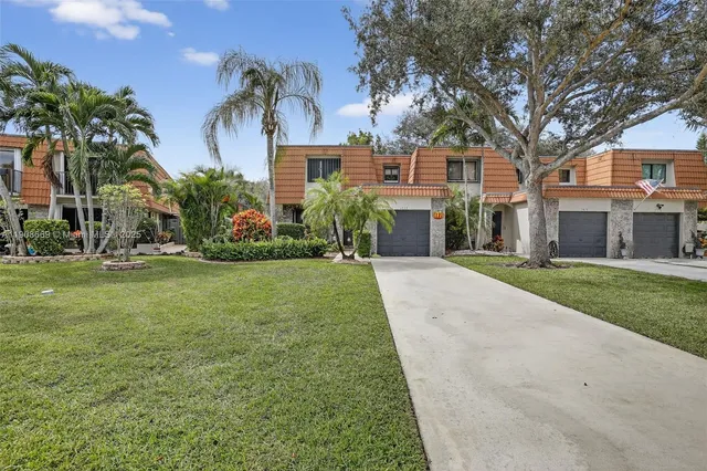 a view of a terrace with a lake view