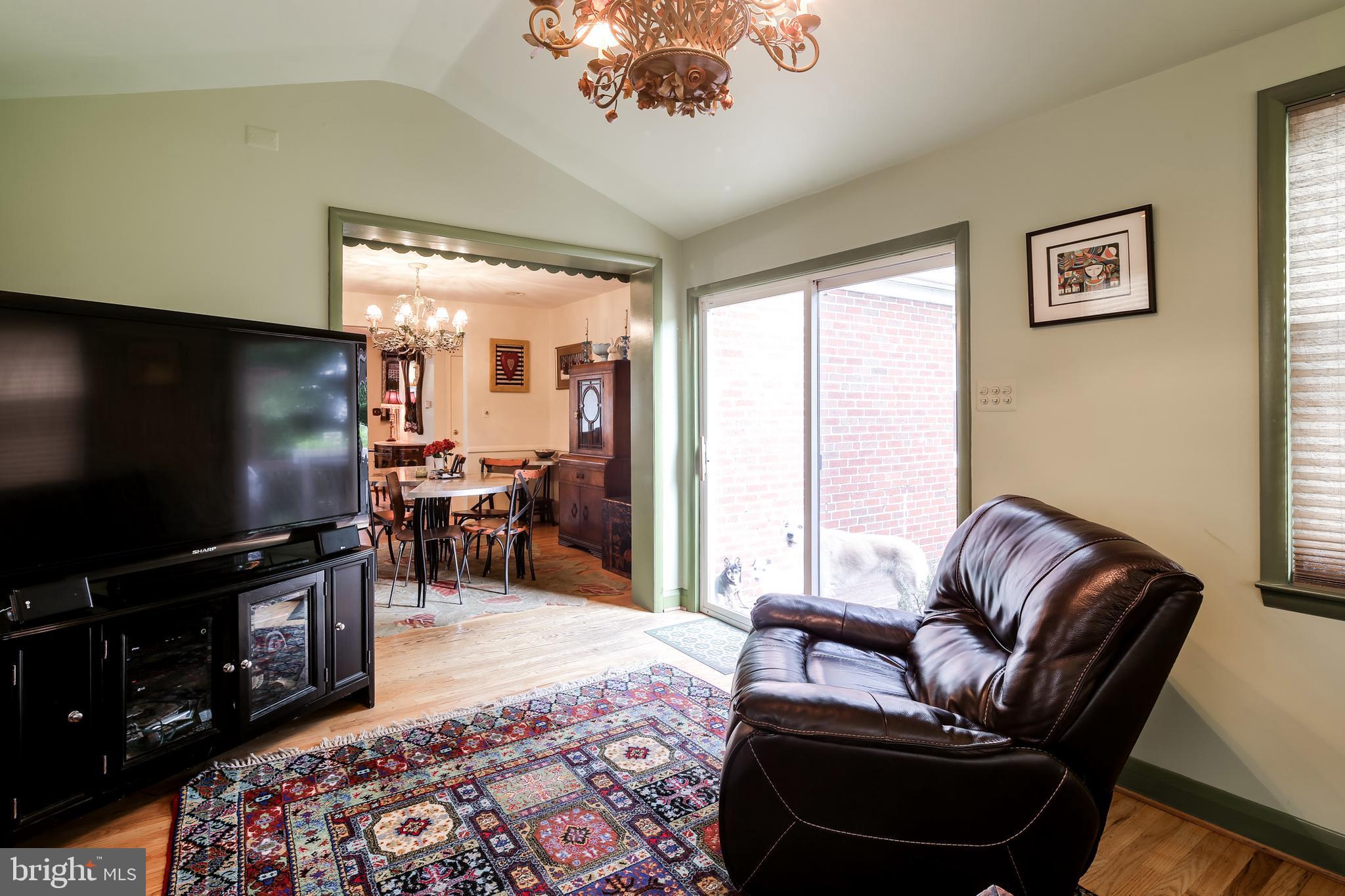 1333 Heather Hill Road Baltimore, MD 21239 - Photo 26 of 27 Dining Room