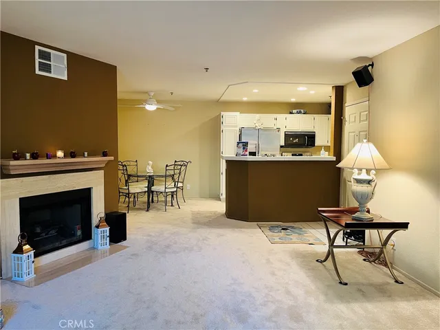 $405,000 | 5837 Oak Bend Lane, Unit 311, Oak Park, CA 91377