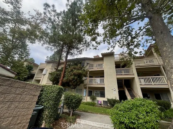 $398,000 | 5837 Oak Bend Lane, Unit 311, Oak Park, CA 91377