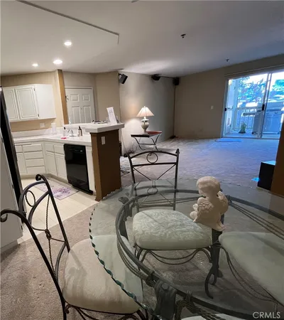 $398,000 | 5837 Oak Bend Lane, Unit 311, Oak Park, CA 91377