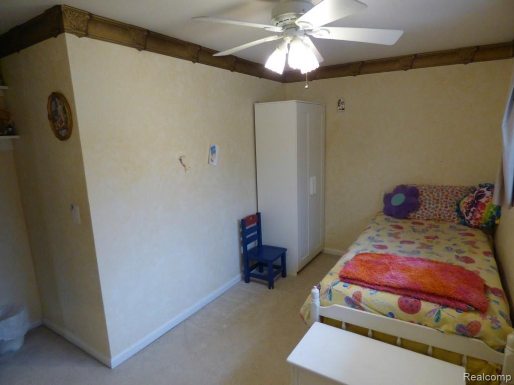 6587 Crane Road Ypsilanti, MI 48197 - Photo 33 of 44 P1050540.jpg