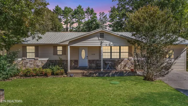 $450,000 | 2218 Red Bank Circle, Sevierville, TN 37876