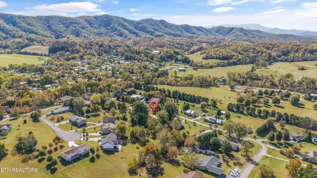 $450,000 | 2218 Red Bank Circle, Sevierville, TN 37876