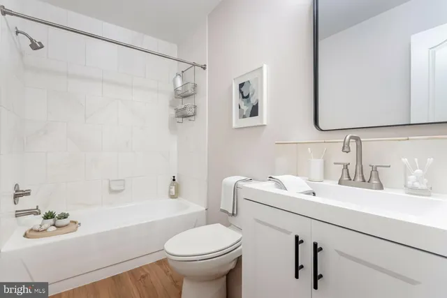 $335,000 | 1211 South Eads Street, Unit 307, Arlington, VA 22202