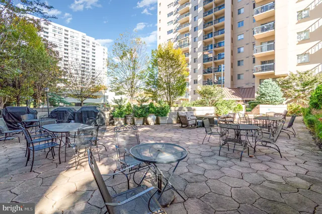 $335,000 | 1211 South Eads Street, Unit 307, Arlington, VA 22202