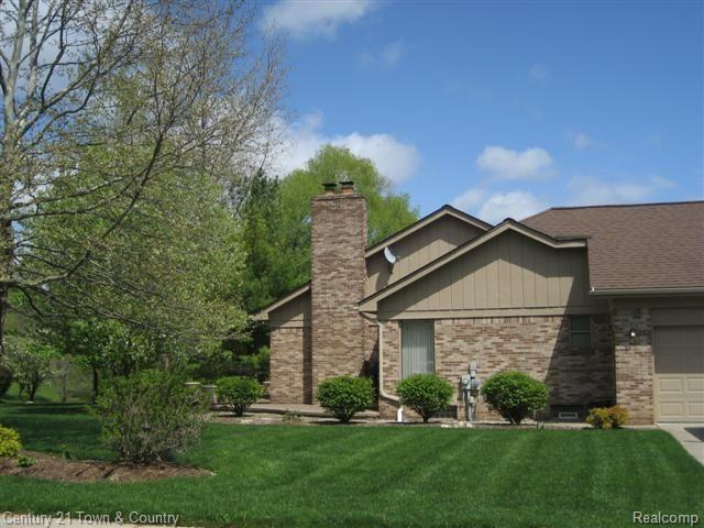 805 Stag Ridge Road Rochester, MI 48309 - Photo 7 of 24 Nice size lot