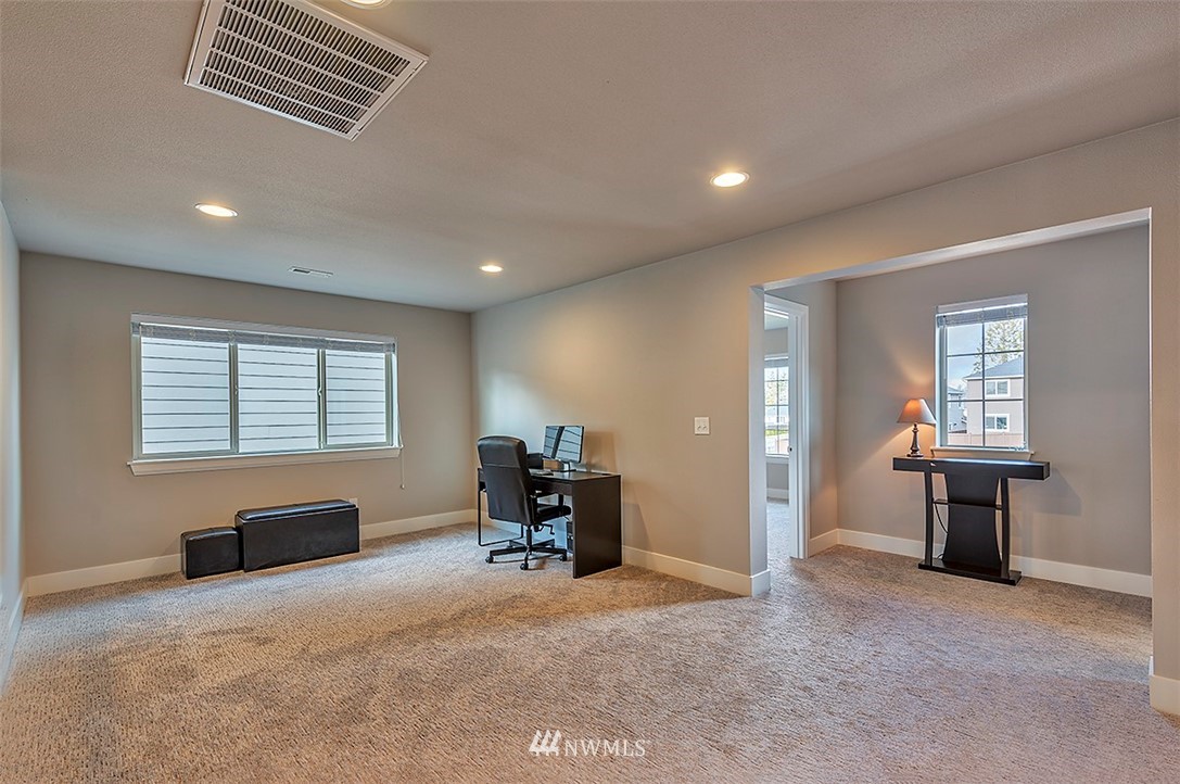 4108 173rd Place Southeast Bothell, WA 98012 - Photo 14 of 23 Gallery Image 14