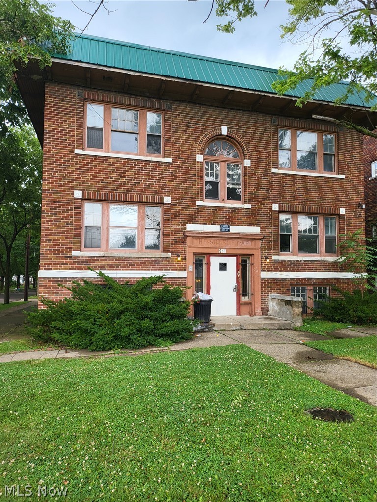 918 Copley Road, Unit 2 Akron, OH 44320 - Photo 1 of 18
