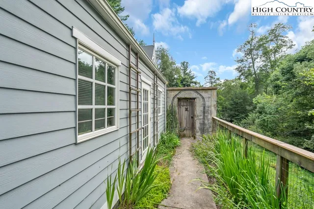 $855,000 | 989 Little Laurel Road, Boone, NC 28607