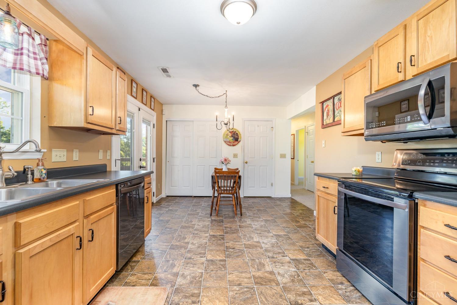 138 Beissinger Road Hamilton, OH 45013 - Photo 13 of 43 Gallery Image 13
