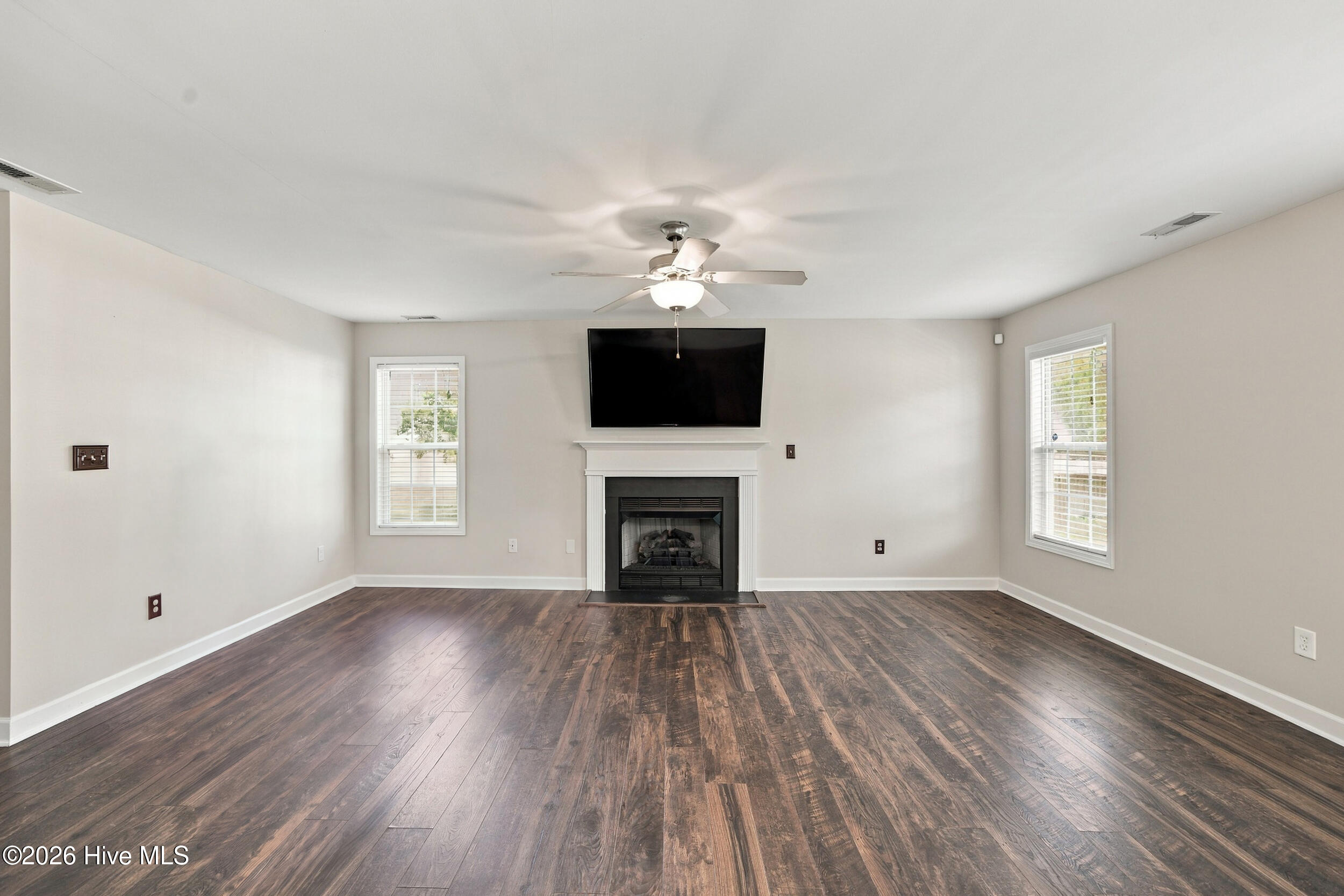 6645 Hillbrook Road Hope Mills, NC 28348 - Photo 6 of 30 _LWC6176