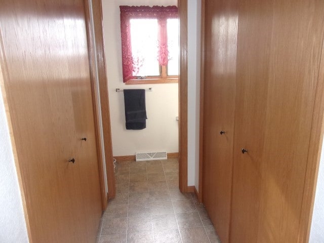 907 Randall Road Tipton, IA 52772 - Photo 20 of 25 Gallery Image 20