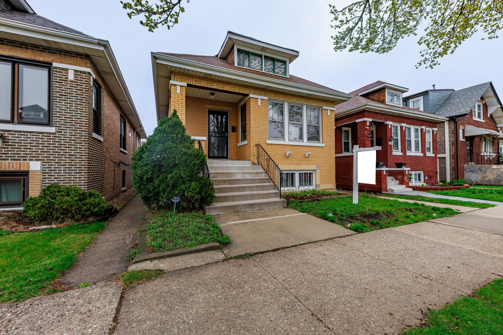 front view of house with a yard