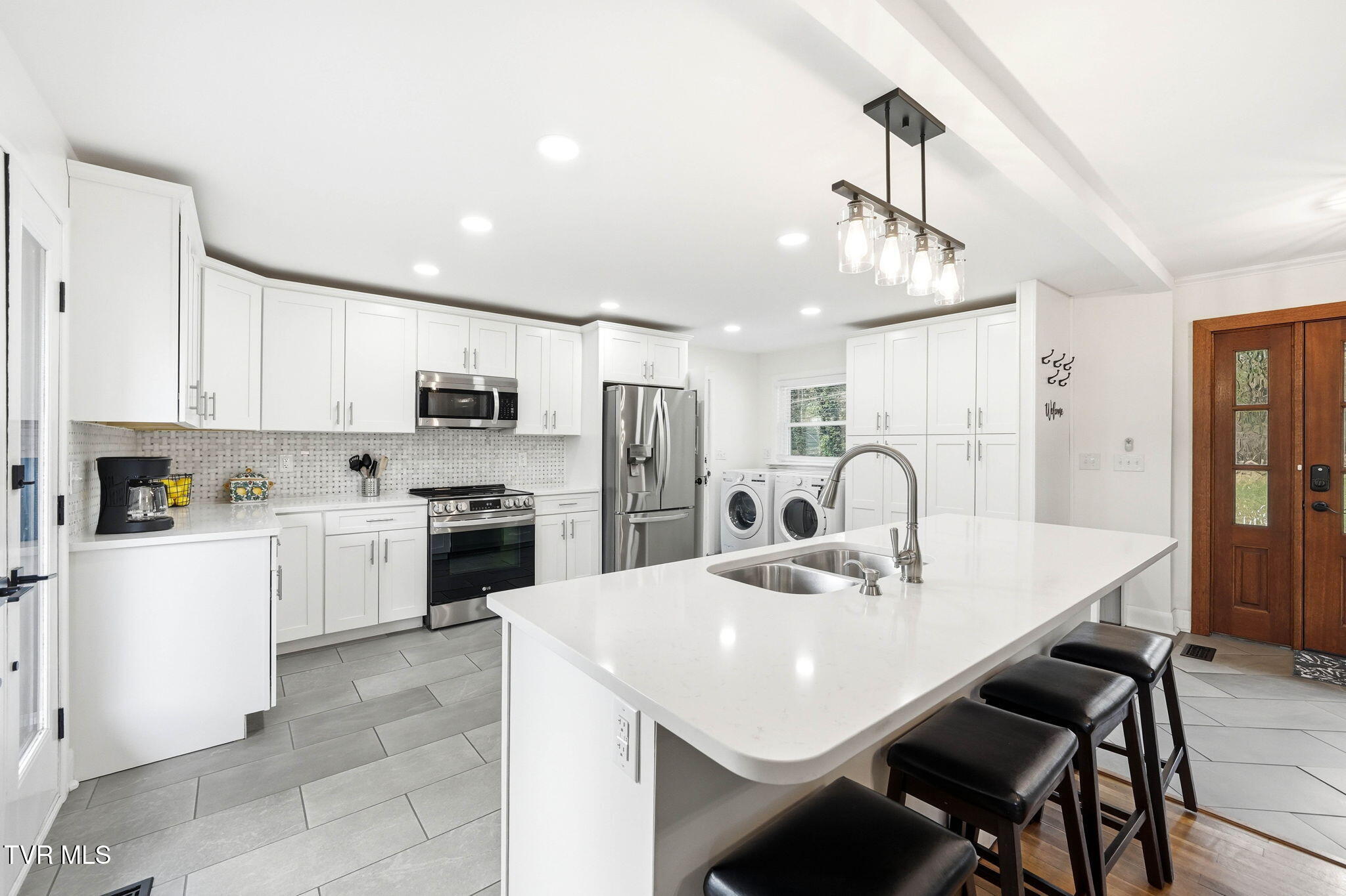 180 Green Hill Road Bristol, VA 24201 - Photo 11 of 39 7-web-or-mls-180 Green Hill-15