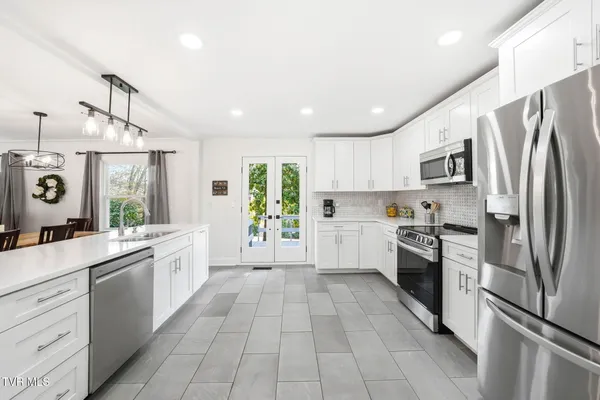 $429,000 | 180 Green Hill Road, Bristol, VA 24201
