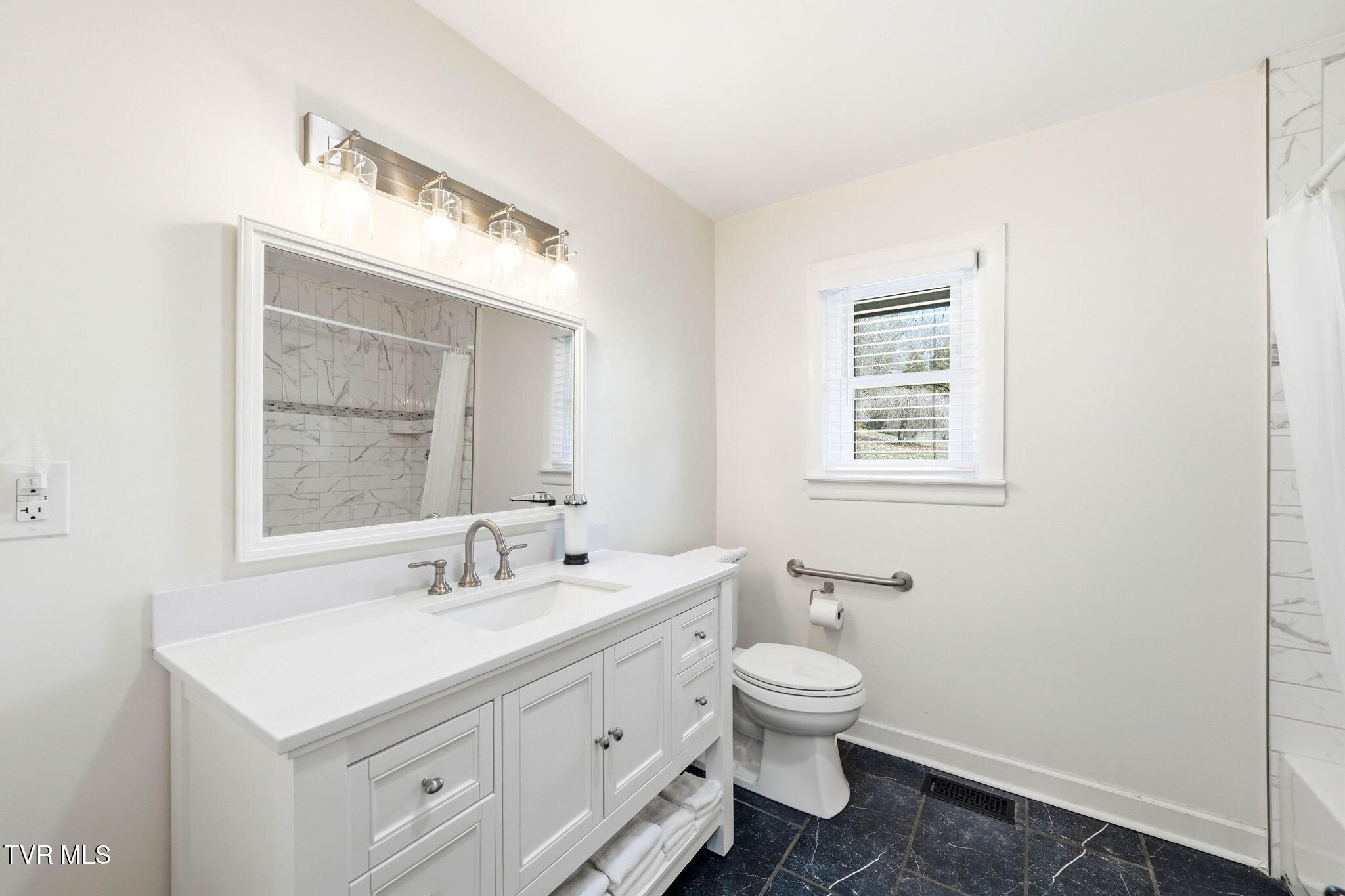 180 Green Hill Road Bristol, VA 24201 - Photo 21 of 39 18-web-or-mls-180 Green Hill-25