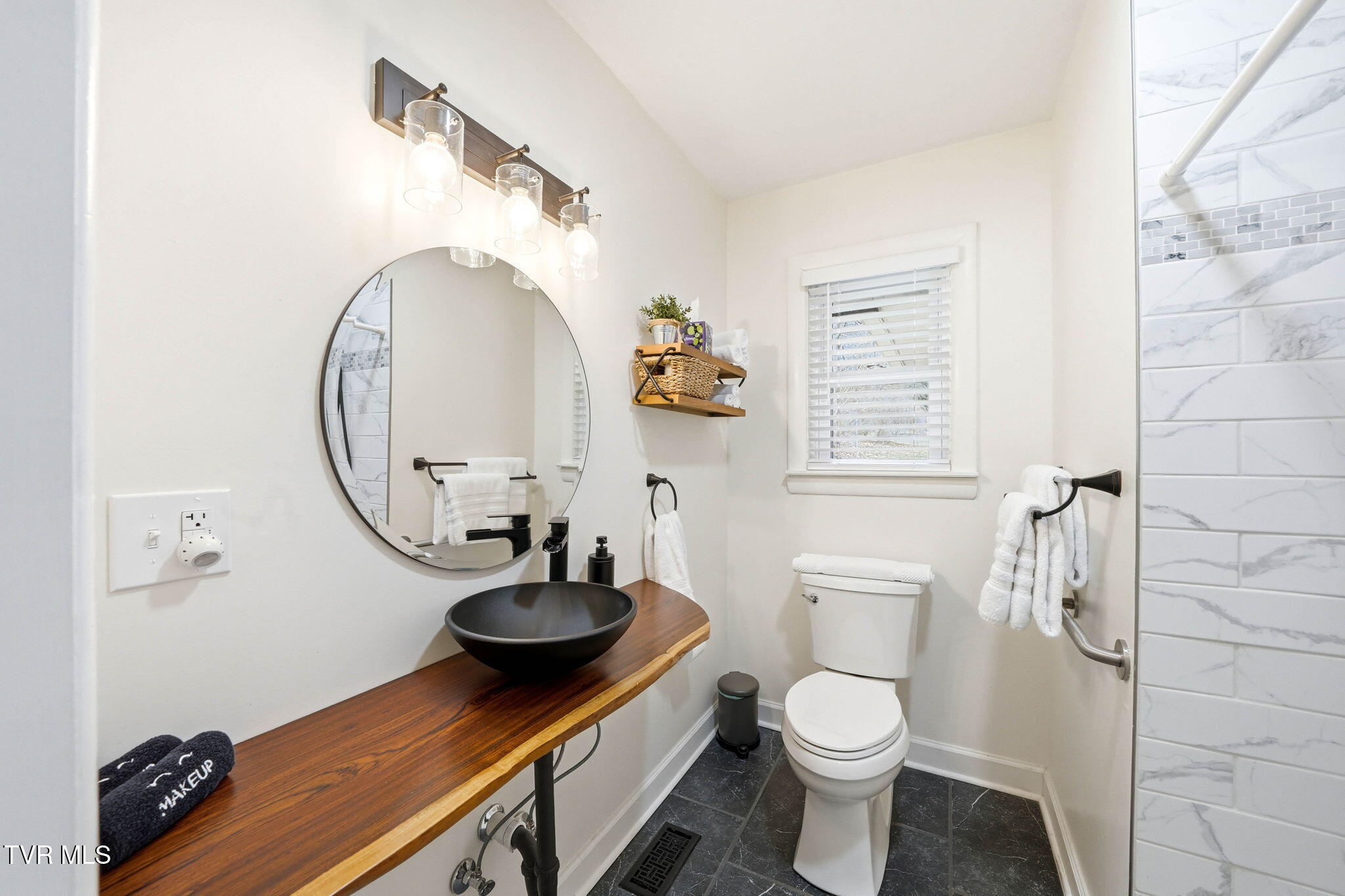 180 Green Hill Road Bristol, VA 24201 - Photo 26 of 39 24-web-or-mls-180 Green Hill-30