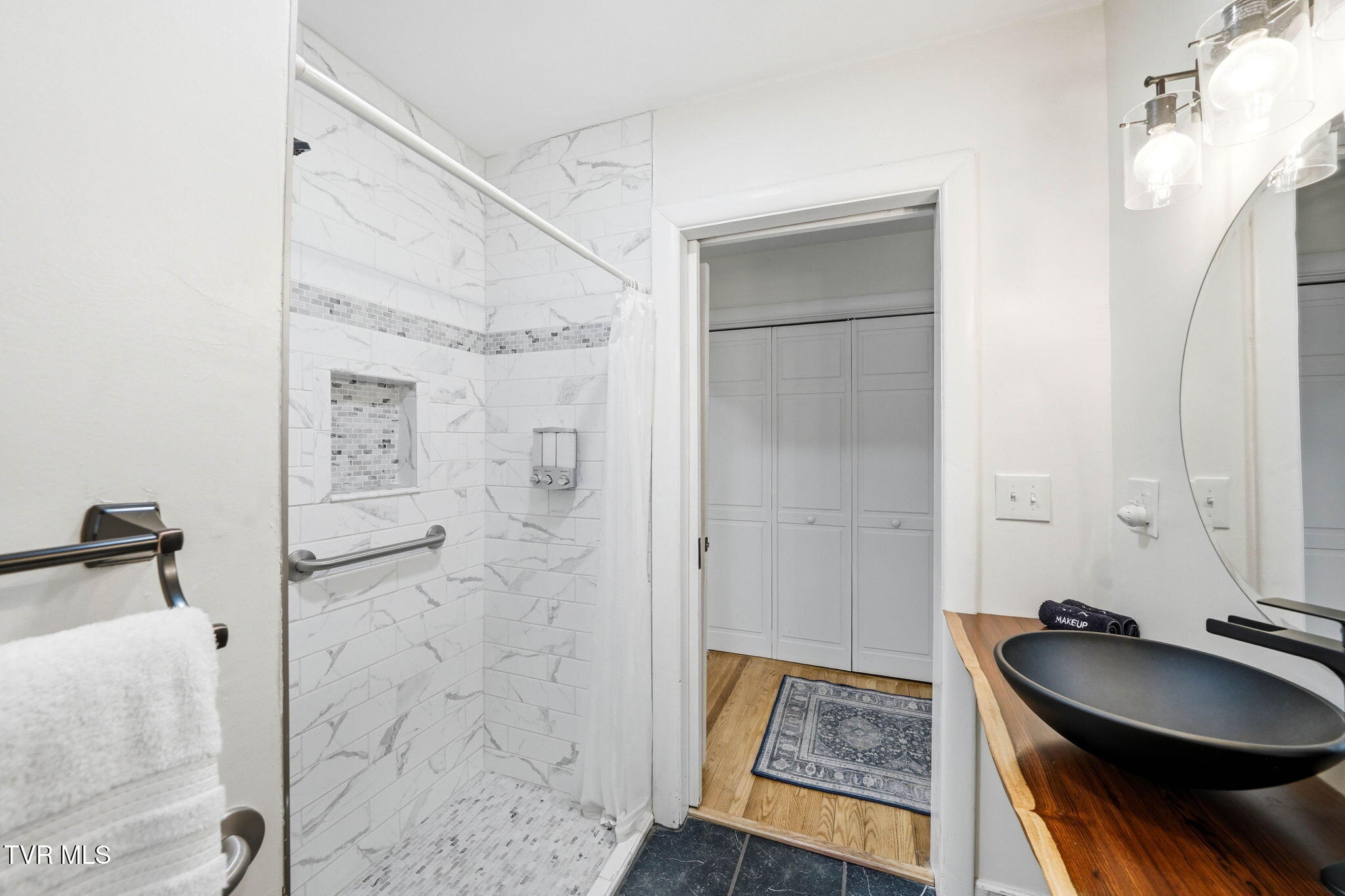 180 Green Hill Road Bristol, VA 24201 - Photo 27 of 39 25-web-or-mls-180 Green Hill-31