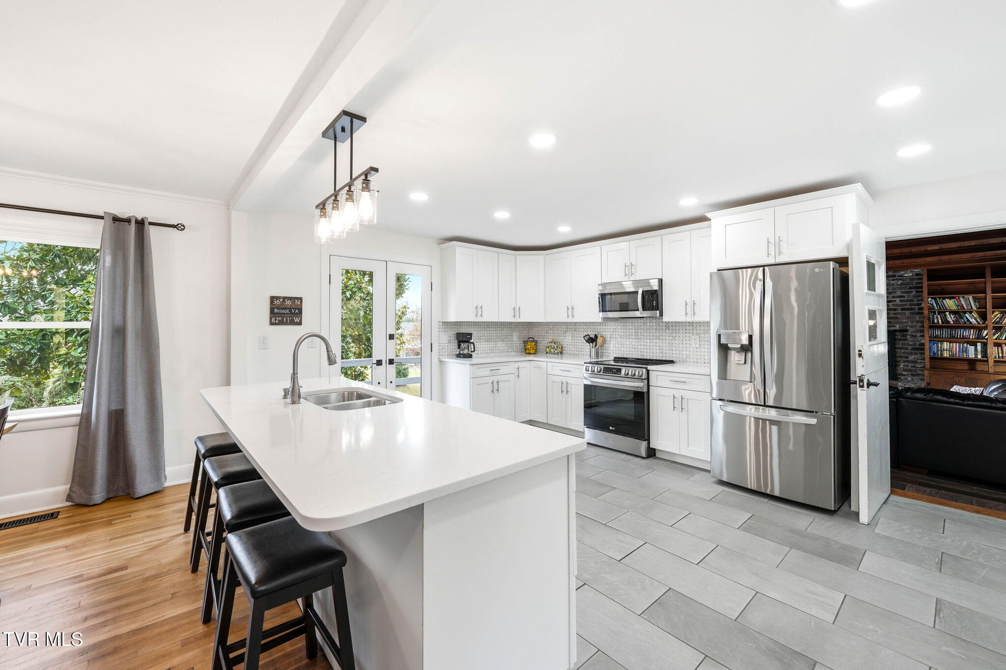 180 Green Hill Road Bristol, VA 24201 - Photo 10 of 39 6-web-or-mls-180 Green Hill-14