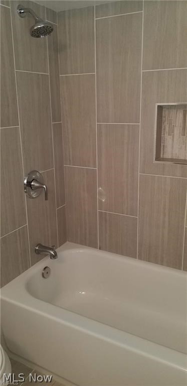 4303 Elmwood Road Cleveland, OH 44121 - Photo 23 of 35