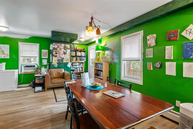 $689,000 | 226 Manhattan Drive, Burlington, VT 05401