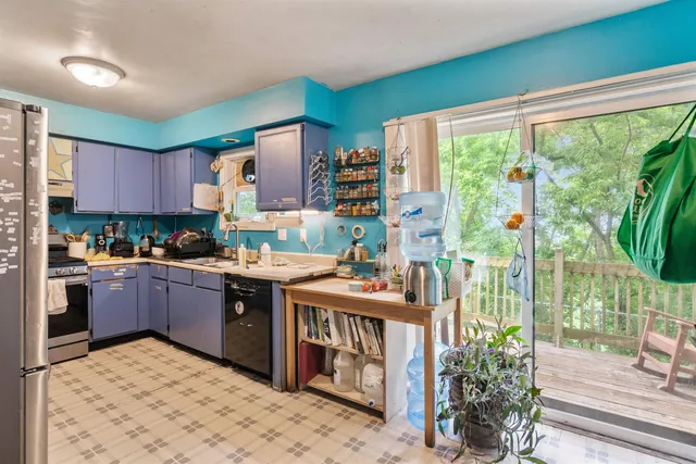 $689,000 | 226 Manhattan Drive, Burlington, VT 05401