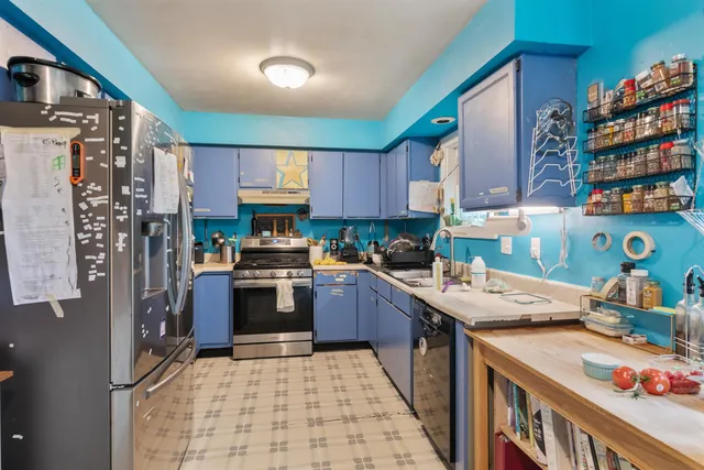 $689,000 | 226 Manhattan Drive, Burlington, VT 05401