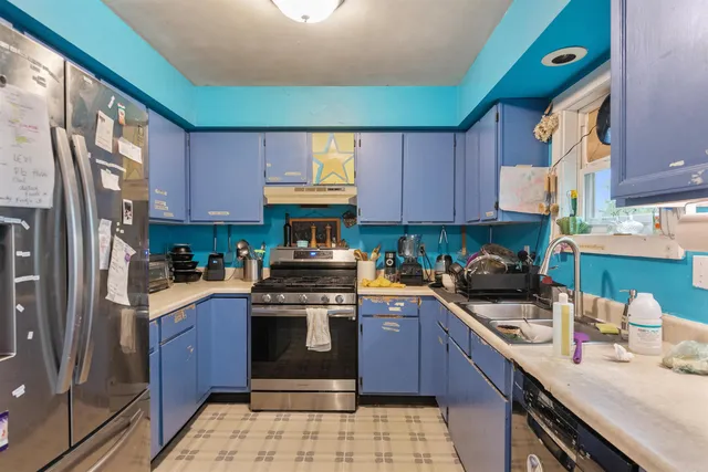 $689,000 | 226 Manhattan Drive, Burlington, VT 05401