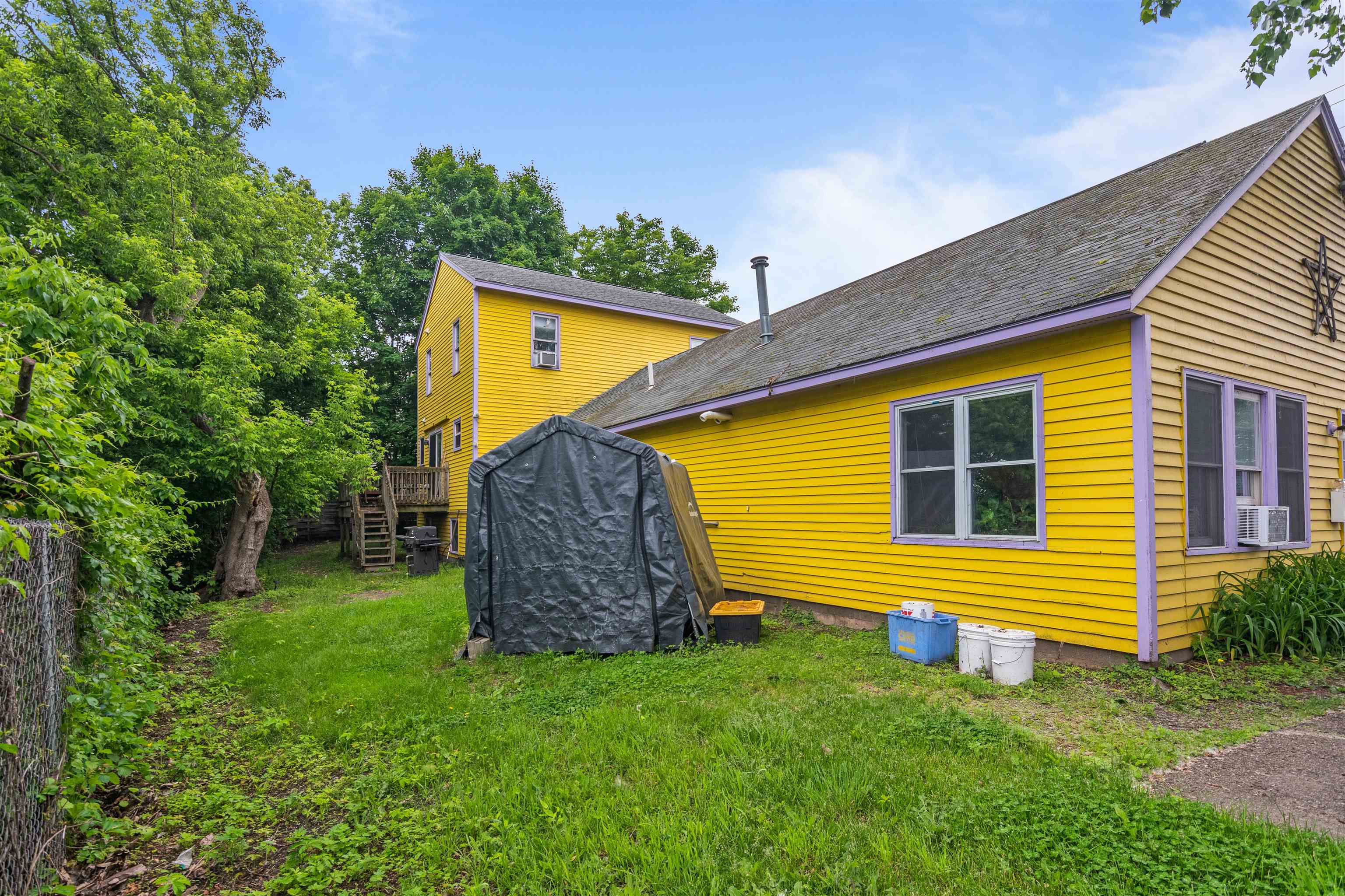 226 Manhattan Drive Burlington, VT 05401 - Photo 3 of 34