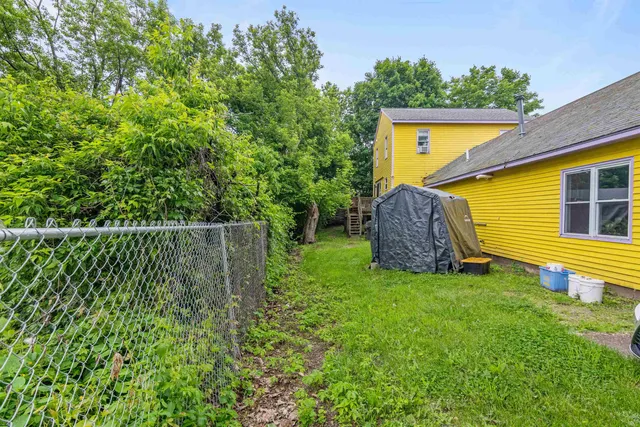 $689,000 | 226 Manhattan Drive, Burlington, VT 05401