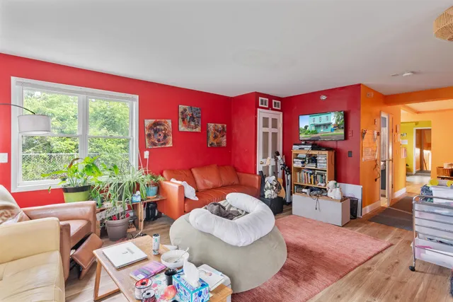 $689,000 | 226 Manhattan Drive, Burlington, VT 05401