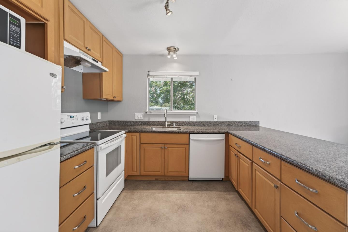 407 Maple Street Mill Valley, CA 94941 - Photo 45 of 75
