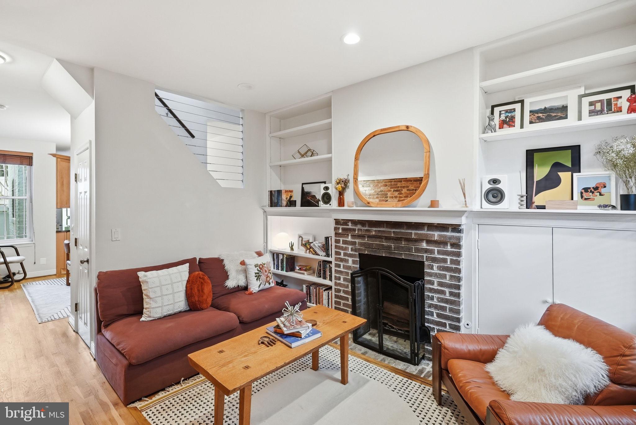 2245 12th Place Northwest Washington, DC 20009 - Photo 4 of 23