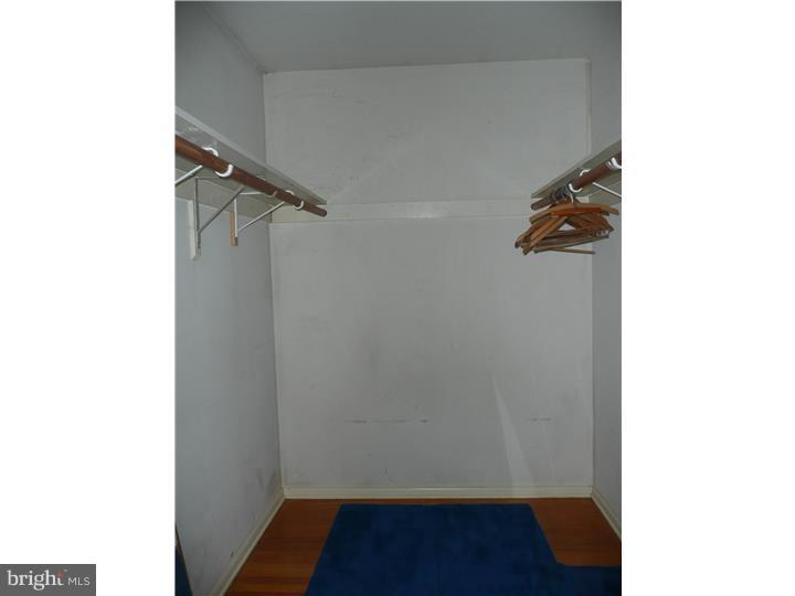 274 Forrest Road Morrisville, PA 19067 - Photo 15 of 21 Walk-in Closet