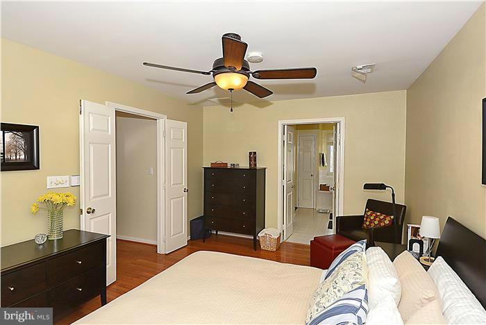 14521 Picket Oaks Road Centreville, VA 20121 - Photo 24 of 30 Bedroom (Master)