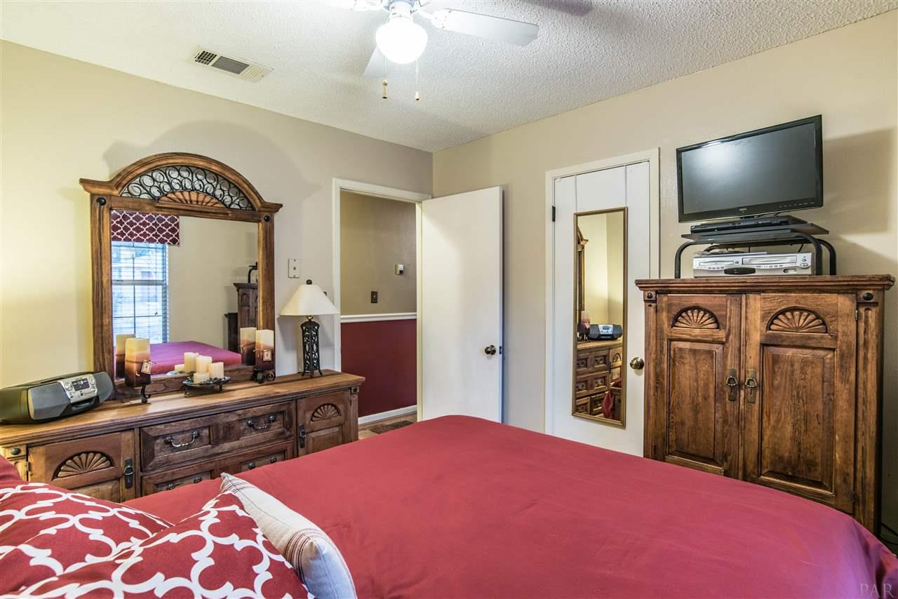 4324 Rhonda Road Pace, FL 32571 - Photo 13 of 26