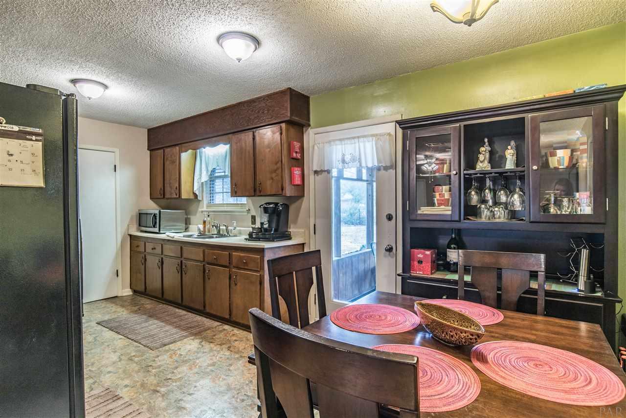 4324 Rhonda Road Pace, FL 32571 - Photo 5 of 26