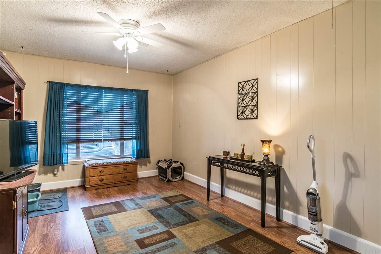 4324 Rhonda Road Pace, FL 32571 - Photo 10 of 26