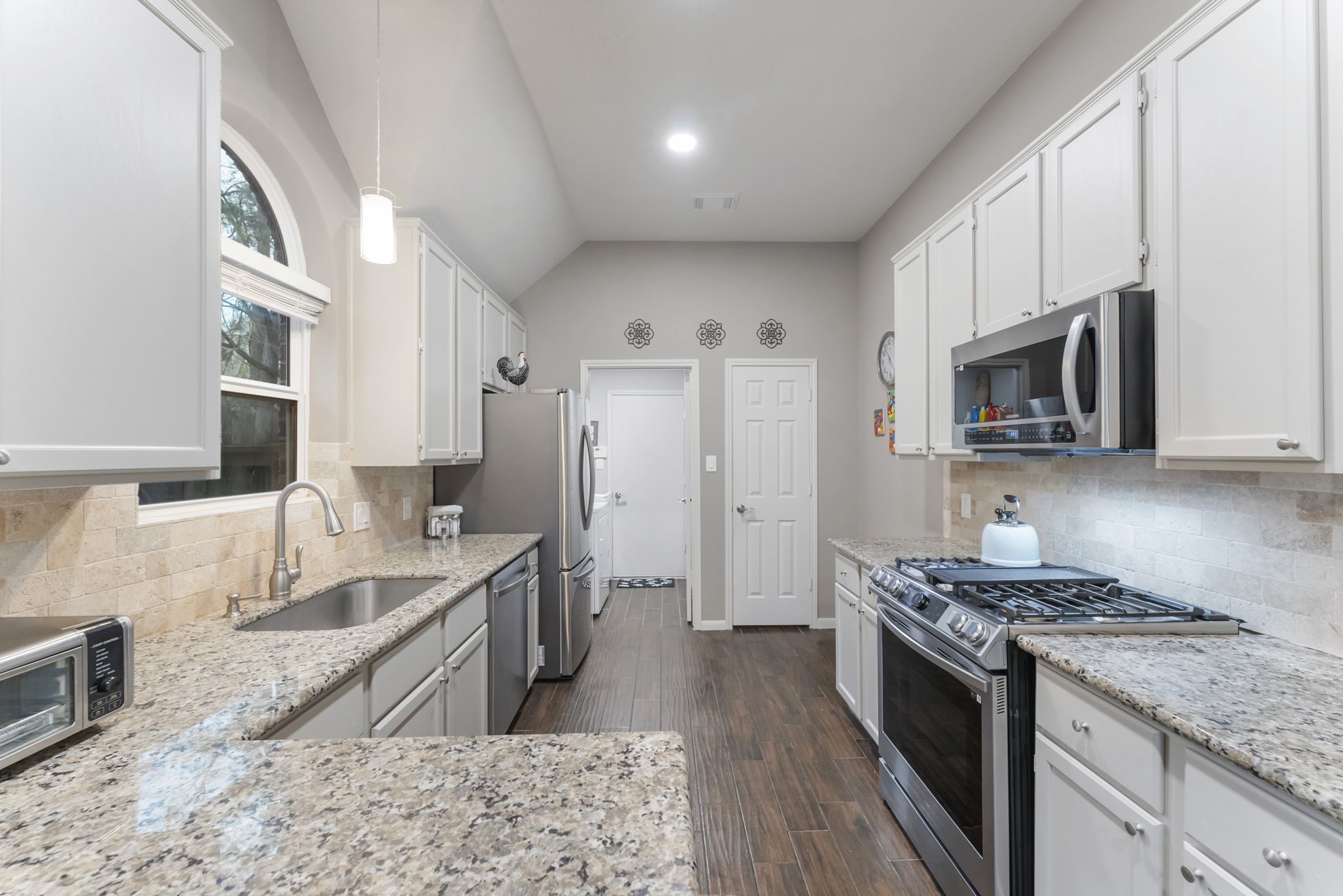 25003 Burgh Castle Drive Spring, TX 77389 - Photo 10 of 31