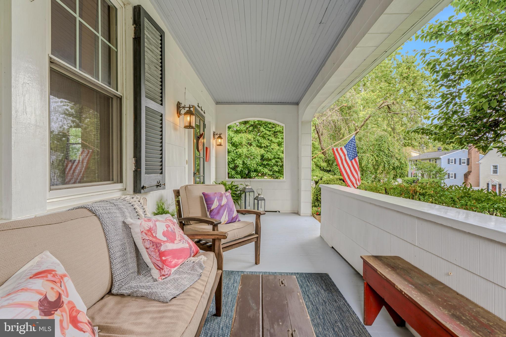 516 Dunkirk Road Baltimore, MD 21212 - Photo 5 of 55 Front Porch