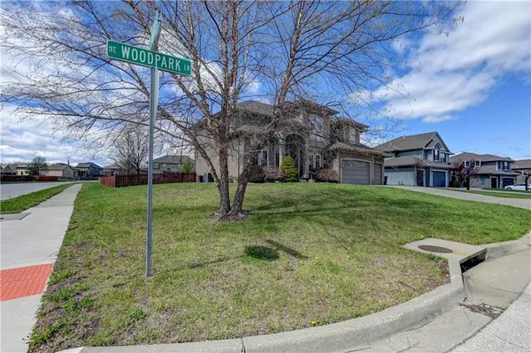 $610,000 | 500 Northeast Woodpark Lane, Lee's Summit, MO 64086