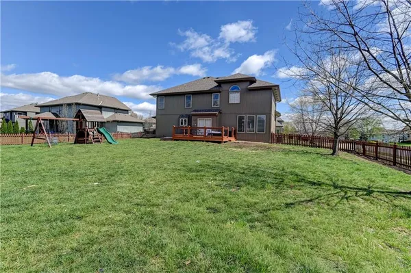 $610,000 | 500 Northeast Woodpark Lane, Lee's Summit, MO 64086