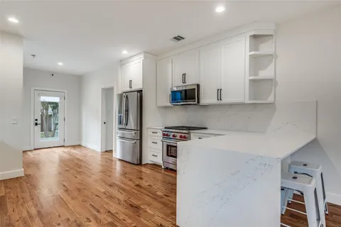 $699,000 | 734 North Montclair Avenue, Dallas, TX 75208